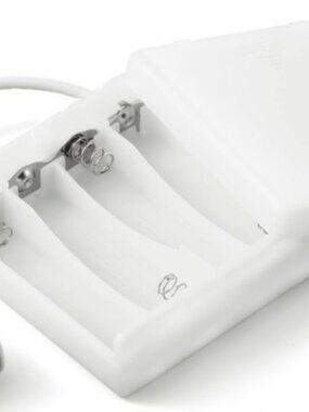 USB Battery Pack USB to Battery Pack AA for Plug in Lights, 5V Portable 4 AA Hol
